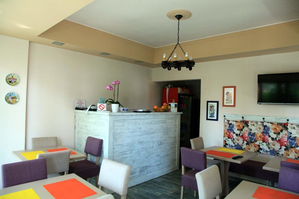 Hotel Princi i Vogel Velipojë Buitenkant foto